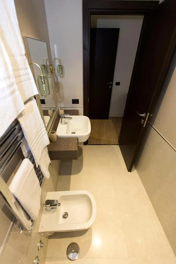 N A P Experience Apartments Неаполь