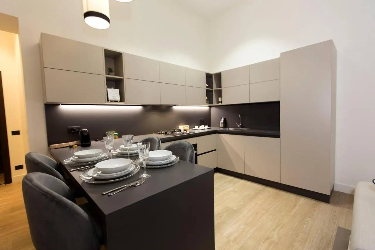 N A P Experience Apartments Неаполь