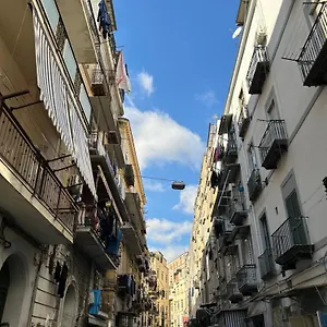 “nonna Rossa” Neapol